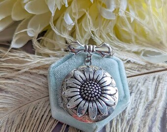 Sunflower Locket Brooch, Bridal Bouquet Charm, Embossed Floral Locket, Vintage Style, Wedding Memory Pin, Bride Wedding Gift for Her