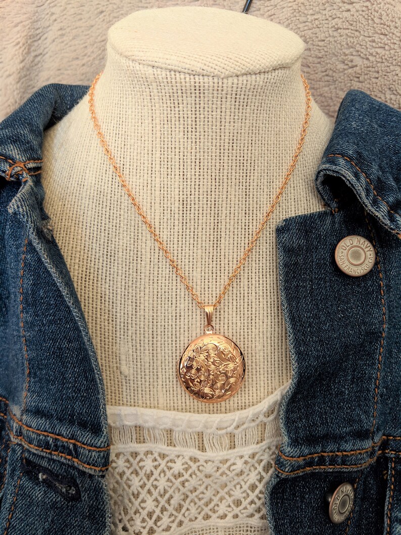 gold chain designs with locket for ladies