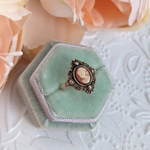 Green Cameo Ring, Victorian Cameo Ring, Antique Replica Cameo Jewelry, Vintage Style Jewelry, Historical Jewelry, Adjustable Ring image 4