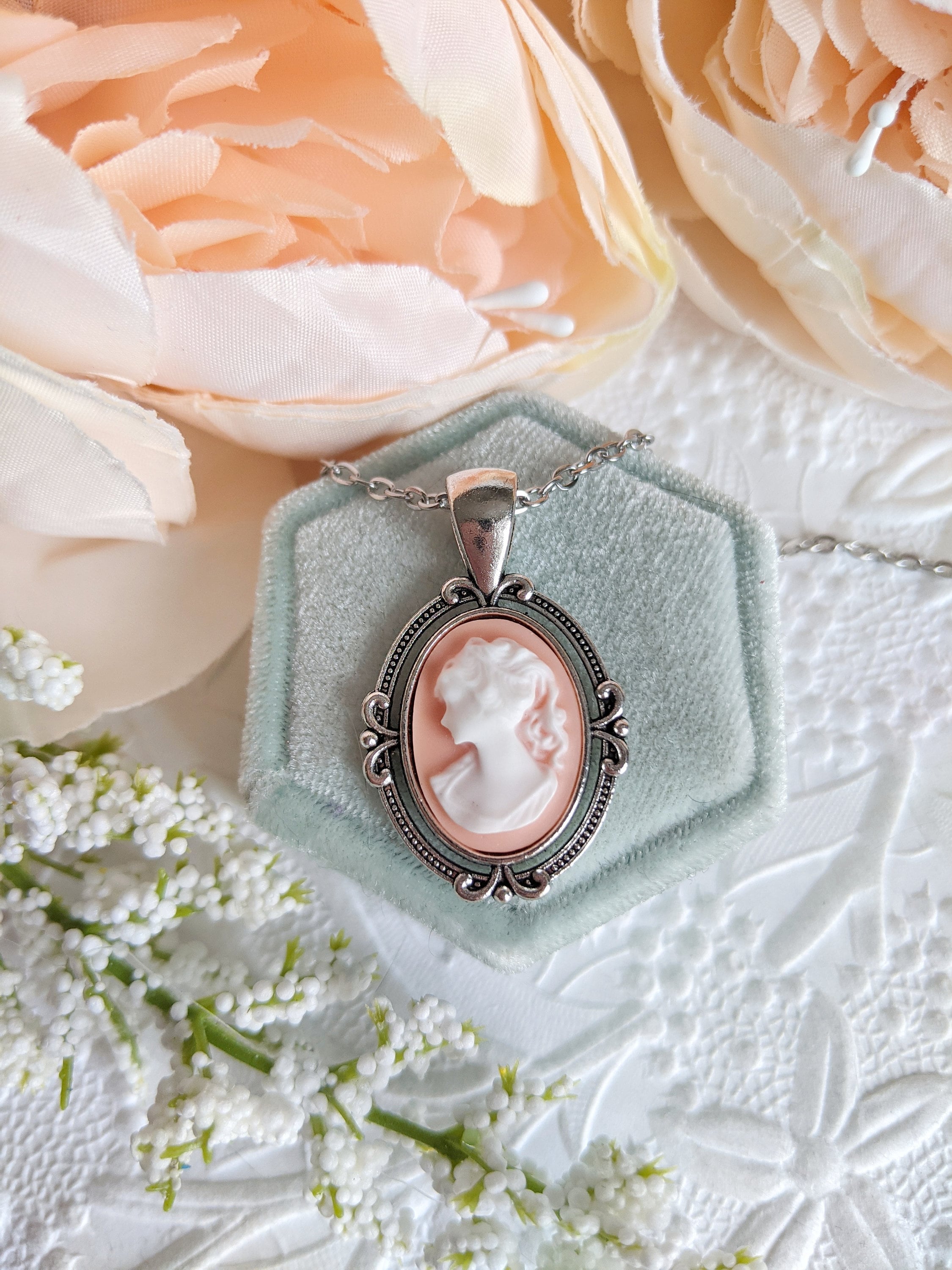 Scented necklace best sale charms