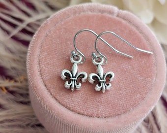 Tiny Fleur de Lis Earrings, French Earrings, Silver Flower of the Lily, Shabby Chic, Canadian Jewelry, Quebec, New Orleans, Mardi Gras