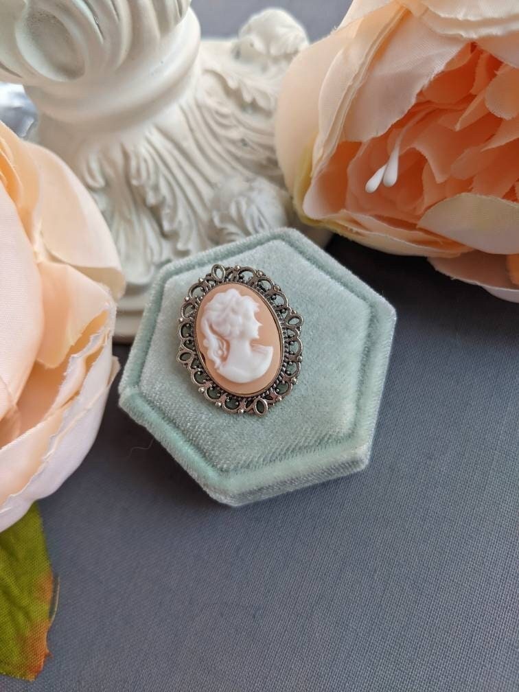 Cameo Brooch Pin, Vintage Style Brooch, Victorian Jewelry Cameo, Steampunk  Jewelry, Historic Costume Jewelry, Gift for Her - Etsy