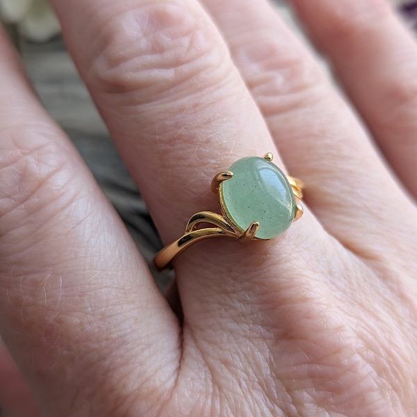 Aventurine Gold Over Sterling Silver Ring, Green Gemstone Jewelry, Heart Chakras Crystal