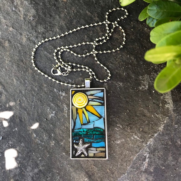 Beach Necklace/Beach Necklace/Beach Jewelry/Mosaic Stained Glass Necklace/Mosaic Jewelry/Mosaic Pendant Necklace/Layers of Blue/P156