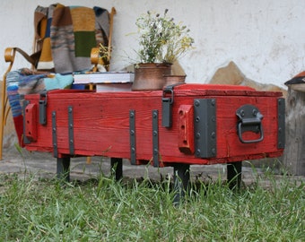 Coffee table chest End table trunk chest storage box garden table