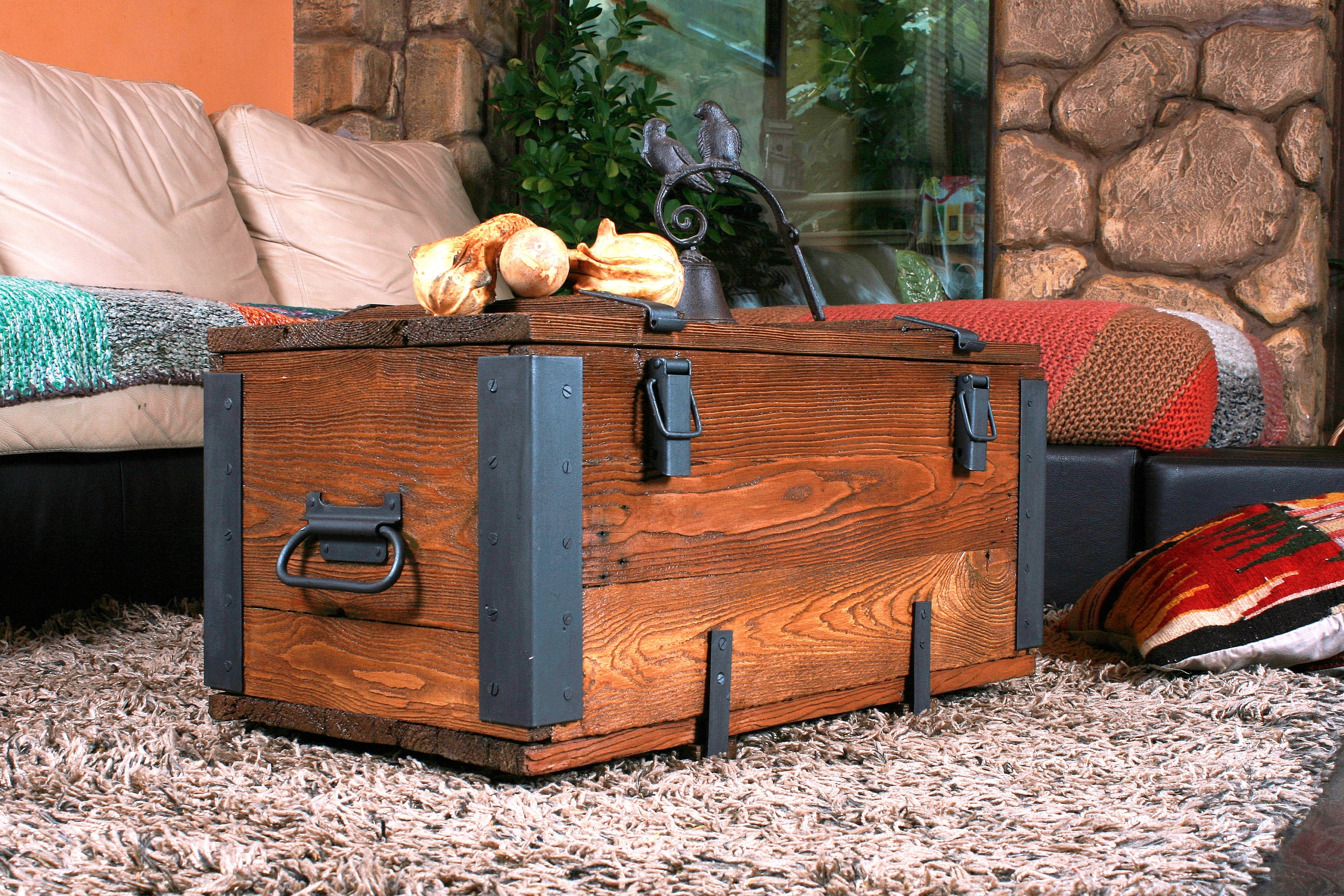 Coffee Table chest Storage table vintage wooden box travel trunk Lenght 97  cm