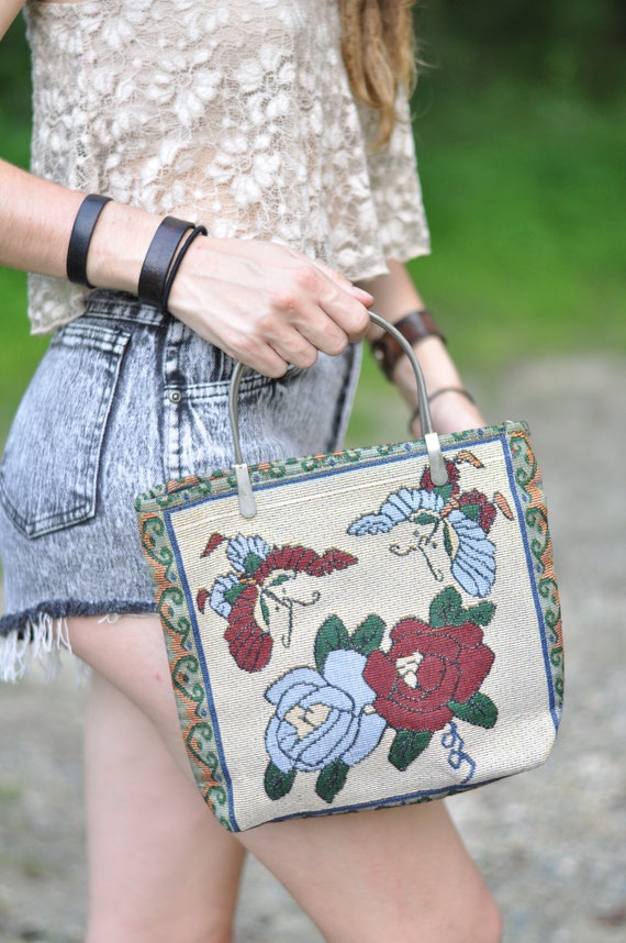 Rose Embroidered Metal Handled Vintage Hand Bag Mi