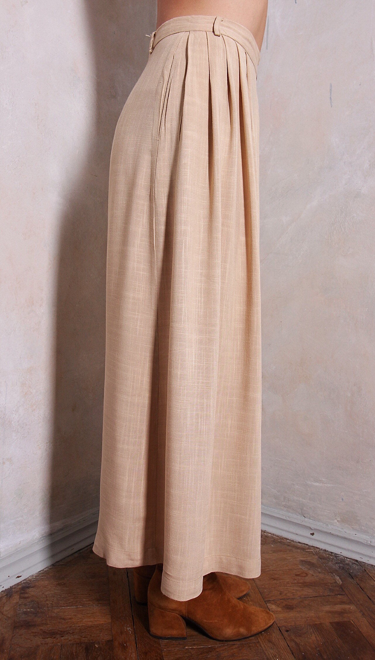 Classic Vintage Midi Skirt High Waist (M)