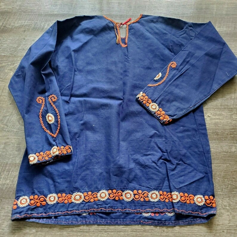 Vintage Japanese Embroidery Floral Tunic Top Keyhole Back Boho Navy Blue