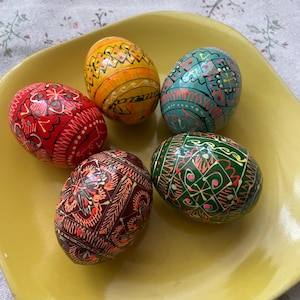 Easter pysanky, Set 5 Ukrainian traditional wooden eggs, Hand painted ornament eggs, Ukraine souvenir and gift