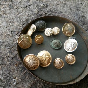 Vintage Militärische Knöpfe 14 gemischte Vintage Knopf Knöpfe Metall Handwerk Knöpfe Knöpfe Geschenk antike Knopf Button Anker Knöpfe Masse