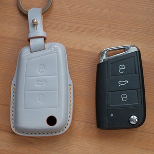 Handmade Leather Volkswagen VW Skoda GOLF Passat Car key Case.Leather Car Key Fob cover,Remote Key Case,Car Keychain,Smart Key Leather Case.