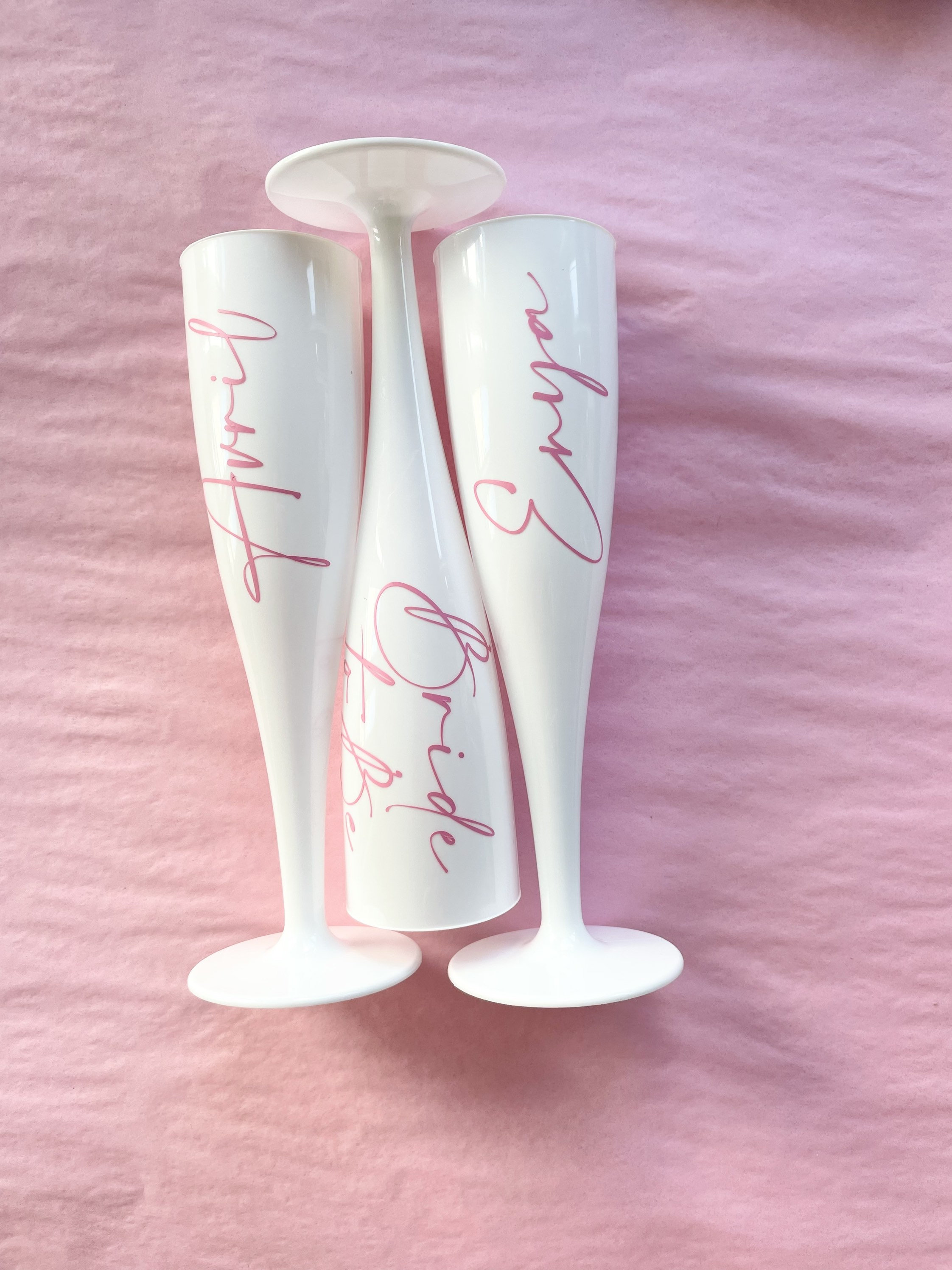 Flautas blancas de champán de plástico personalizadas para Etsy Flautas blancas de champán de plástico personalizadas para Etsy