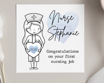 Félicitations pour votre premier emploi en soins infirmiers, votre carte d'infirmière personnalisée, votre carte pour le premier emploi d'infirmière nouvellement qualifiée dans le NHS