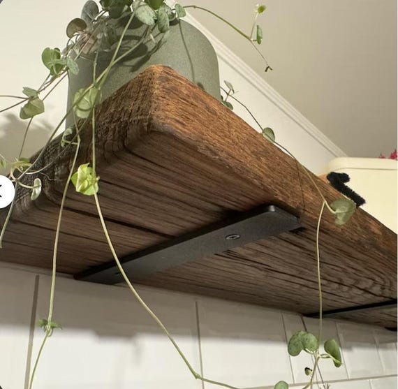 Eiche Altholz Wandregal 20cm tief / 4cm stark / Wandboard - Schwebendes Massivholz Wandregal aus Eichenholz / Holzregal