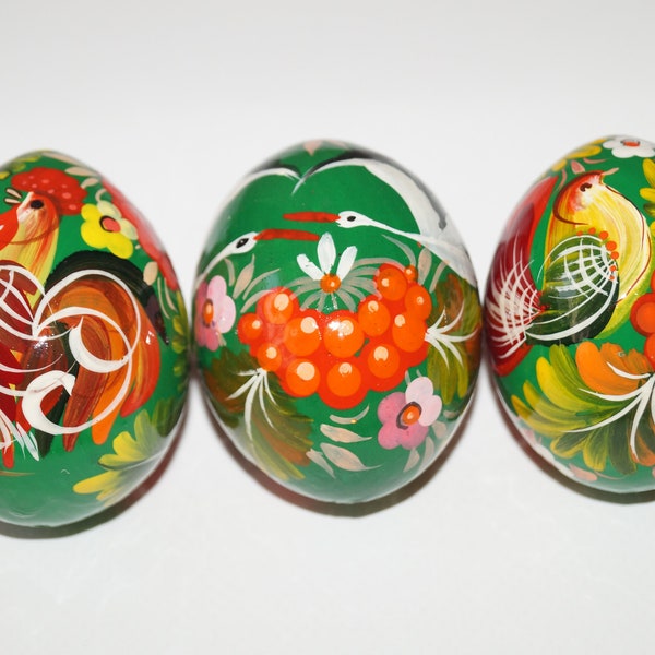 Set of 3 Easter egg set Wooden eggs painted Easter hostess gift Hand painted eggs Traditional easter Paint wooden egg Easter egg hunt