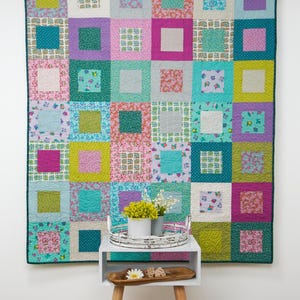 Short Stack Quilt PDF Sewing Pattern: No Cut Quilt - Fold and Sew - Beginner Quilt