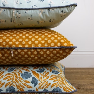 The Essential Pillow - PDF Sewing Pattern - Piped Pillow Pattern - Invisible Zipper Pillow Pattern  - Pillow Pattern -