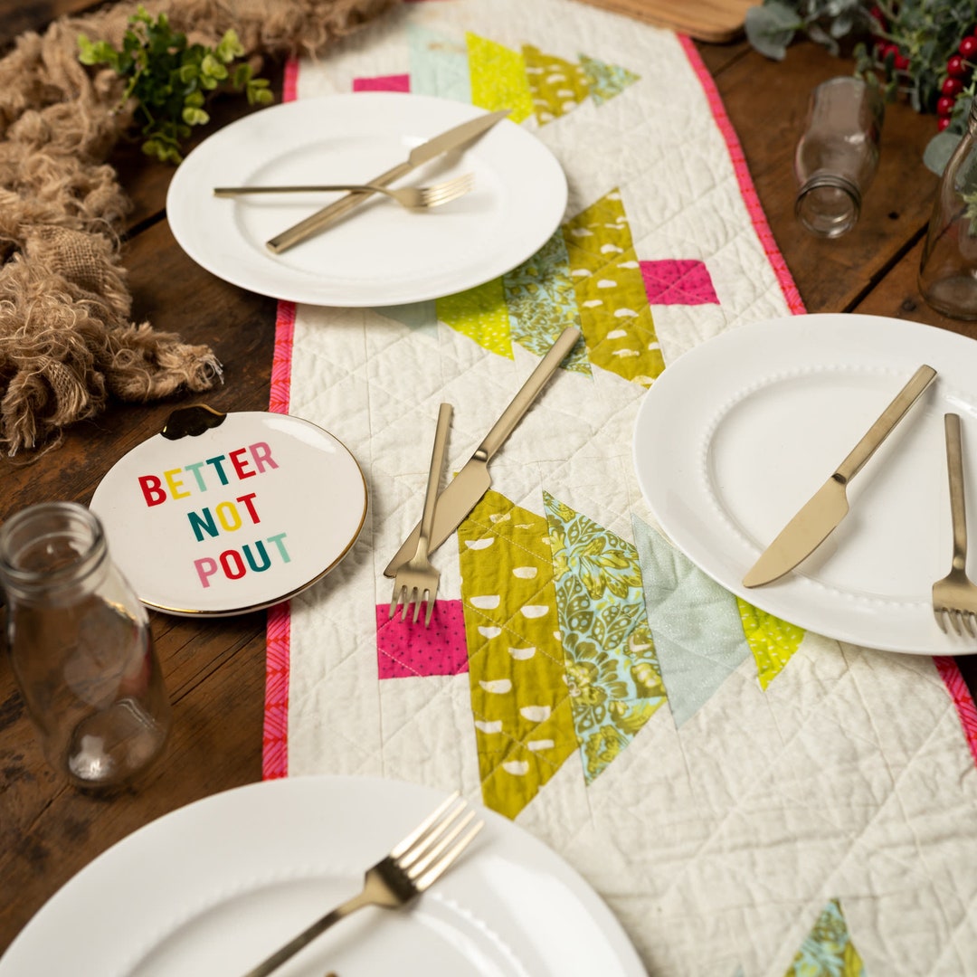 Patchwork Christmas Tree Table Runner Sewing Pattern (PDF) - Etsy