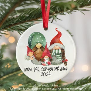 Décoration de Noël personnalisée pour la famille des gnomes : cadeau souvenir personnalisé