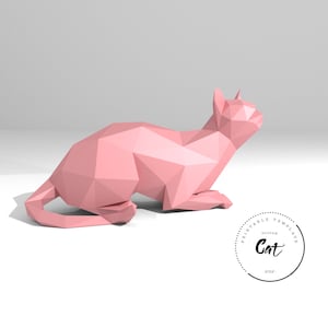 Modèle de bricolage imprimable (PDF). Modèle de modèle de papier low poly chat assis. Modèle de trophée en papier 3D. Origami. Papercraft. Entraîneur de cerveau.