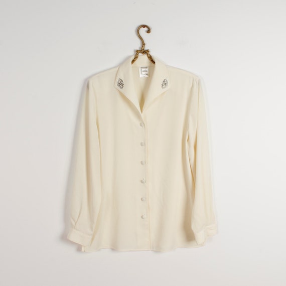 white blouse size 24