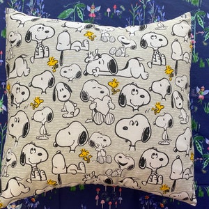 Snoopy Vintage Fabric Cushion Cover