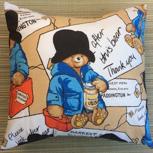 Sélection de housses de coussin en tissu vintage ours Paddington