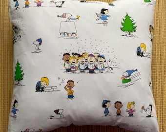 Poduszka Snoopy Choinka Kolędnicy Poszewka na poduszkę Peanuts