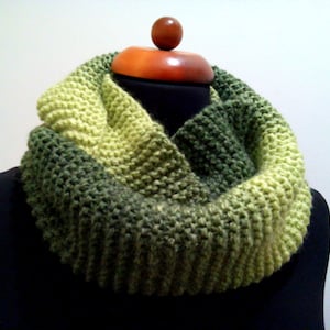 Hand Knit Ombre Infinity Scarf: Green Chunky Cable Knit