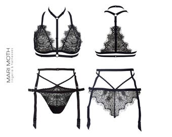 SALE -50% Chantill - black lingerie set, strappy harness lace panties, chest collar harness, lace bralette