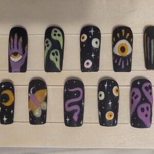 Witchy press on nails