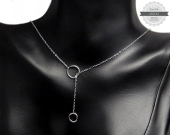 Silver circles necklace without adjustable clasp at the neckline