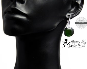 Sleeper earrings in Silver 925 in cat's eye green resin