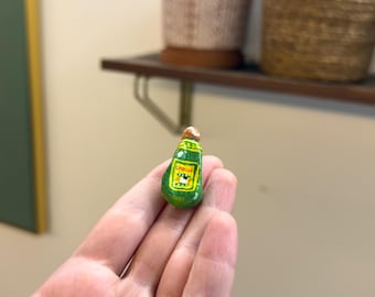 Handmade Green Hot Sauce Bottle Magnet – Spicy Kitchen Decor