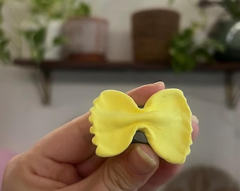 Handmade Clay Farfalle Magnet – Cute Kitchen Decor, Unique Fridge Accessory, Pasta Decor