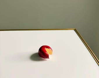 Imán de queso Gouda hecho a mano – Rueda de cera roja, decoración de cocina