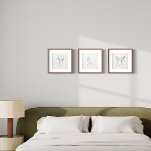 Line drawing, simplistic, black sketch, woman, naked, bathroom, living room, print, poster