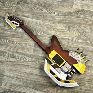 Fuse's Heirloom Razor's Edge Guitar Battle Royale 3D Printed Prop Toy ...