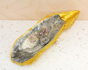 Oyster Shell Ring Dish || 7.5" Gilded Gold Oyster Dish || Beach/Boho Ring Holder || Jewelry Display || Oyster Spoon Rest || JD262