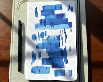 Cuaderno rayado con paisaje urbano azul, cuaderno de arte abstracto