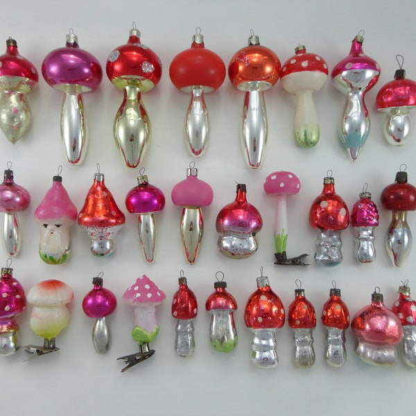 Fly Agaric. Mushrooms. Family of Christmas Mushrooms. Cute Mushrooms. Charming Mushrooms. Vintage Christmas Tree Onaments