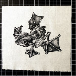 GLINDING FROG Screenprint Patch on White Cotton
