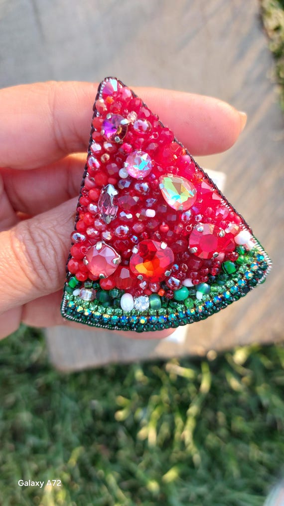 Beaded Watermelon Brooch: Crystal, Sequins & Miyuki Beads - Etsy display picture 1