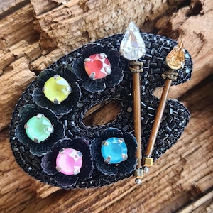 Embroidered Pallet Brooch: Crystal, Sequin & Bead Musical Instrument Pin