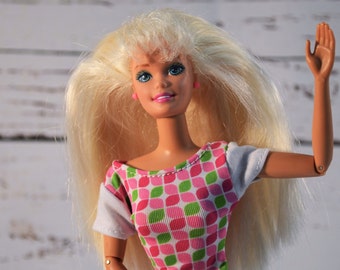 barbie brown hair blue eyes