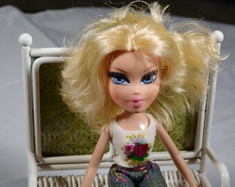 2001 bratz dolls value