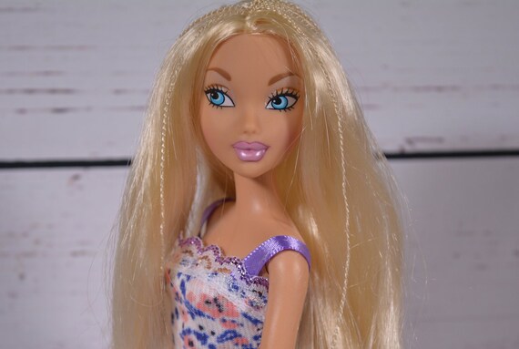 blond bratz