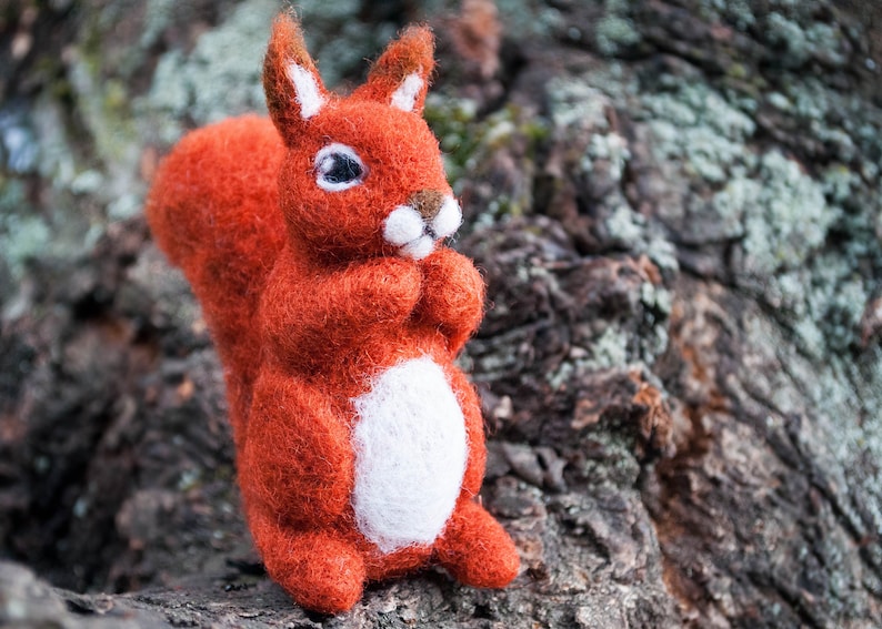 Needle Felted Squirrel, wool animals, wool squirrel, felt autumn decor, Mother's Day Gift, Waldorf toys, nature table, fall, tooth fairy image 1