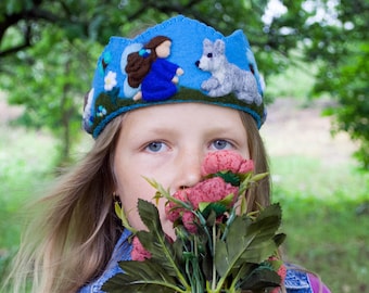 Waldorf  crown with black puppy, wolf , dog, Wool,  felt birthday crown, blue crown, autumn, winter, springwool felted crown, crown for boy